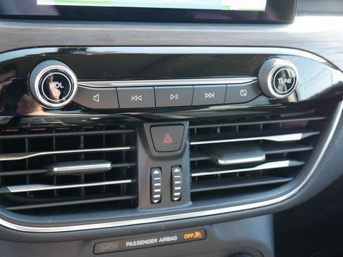 Used 2020 Ford Escape Titanium w/ Titanium Premium Package 2.0 image 23