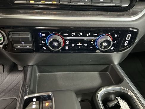 Used 2025 Chevrolet Silverado 1500 LTZ w/ LTZ Premium Package AWD/4WD image 18