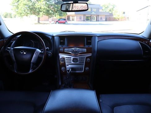 Used 2018 INFINITI QX80 4WD w/ Driver Assistance Package image 16