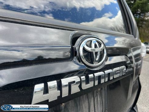 Used 2018 Toyota 4Runner SR5 Premium image 14