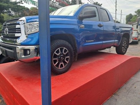 Used 2017 Toyota Tundra TRD Pro AWD/4WD image 2
