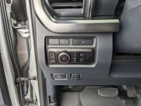 Used 2023 Ford F250 Lariat w/ Chrome Package image 29