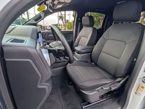 Used 2023 Chevrolet Colorado LT w/ LT Convenience Package image 7