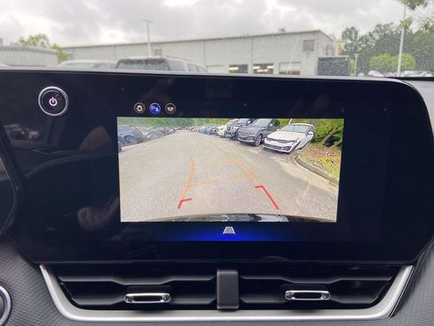 Used 2026 Chevrolet Equinox LT FWD image 18