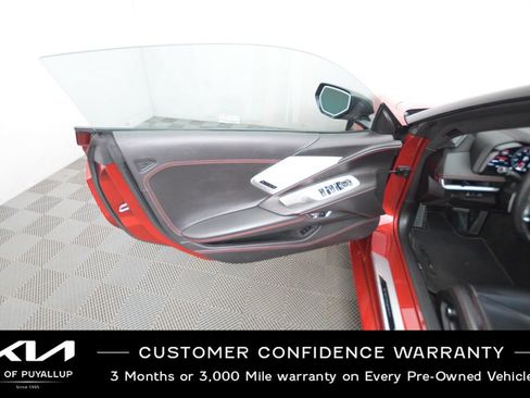 Used 2022 Chevrolet Corvette Stingray Premium Conv w/ Z51 Performance Package image 11