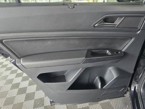 Used 2021 Volkswagen Atlas SE w/ Towing Package AWD/4WD image 37
