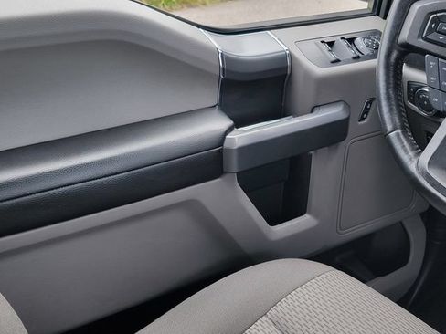 Used 2018 Ford F150 XLT w/ Equipment Group 302A Luxury AWD/4WD image 24