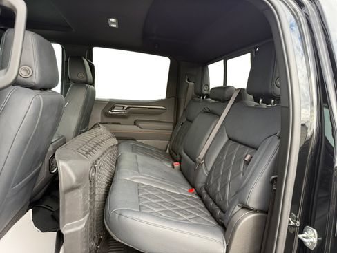 New 2026 GMC Sierra 1500 AT4 w/ AT4 Premium Package AWD/4WD image 16
