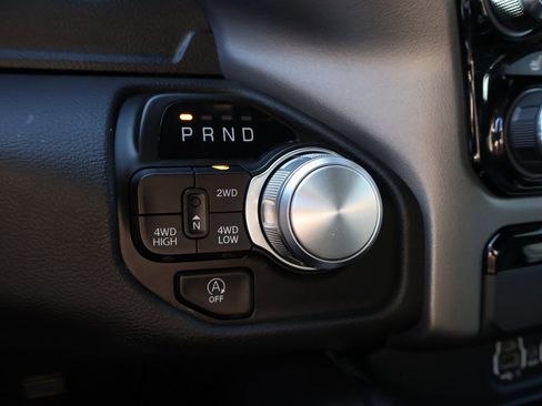 Used 2024 RAM 1500 Laramie image 32