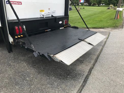 Used 2016 Ford F550 2WD Regular Cab Super Duty image 29