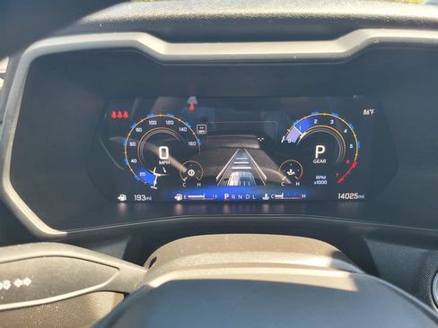 Used 2024 Chevrolet Colorado W/T w/ WT Convenience Package RWD image 29