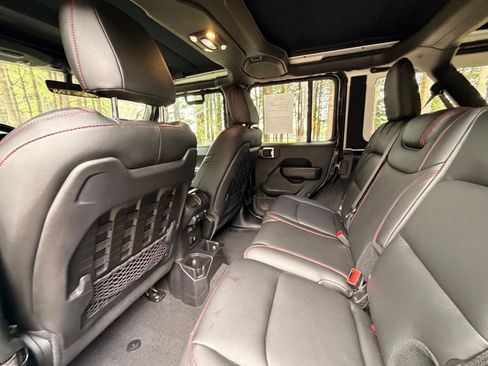 Used 2020 Jeep Wrangler Unlimited Rubicon AWD/4WD image 15