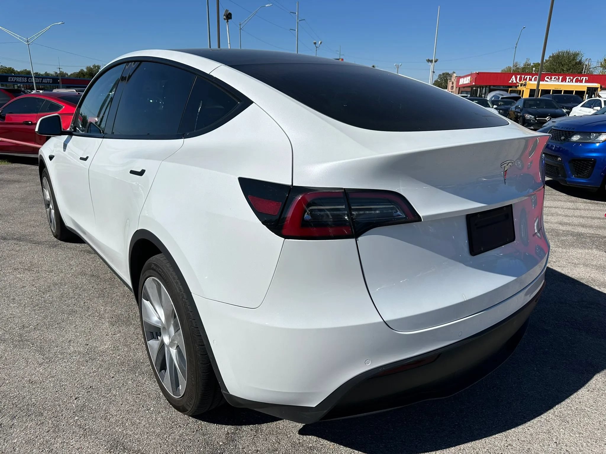 Used 2020 Tesla Model Y Long Range AWD/4WD image 34