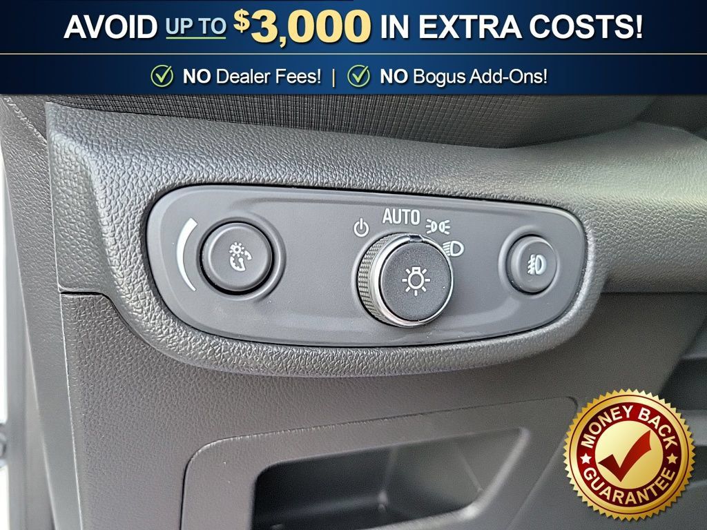 Used 2023 Chevrolet TrailBlazer LT w/ Convenience Package FWD image 31