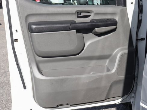 Used 2018 Nissan NV 2500 SV w/ Navigation Package image 12
