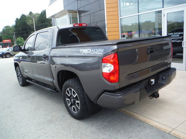 Used 2017 Toyota Tundra SR5 w/ TRD Off Road Package AWD/4WD image 23