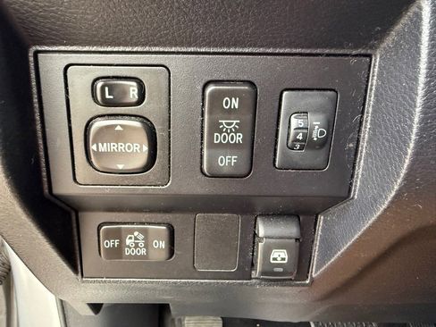 Used 2017 Toyota Tundra SR5 w/ TRD Off Road Package AWD/4WD image 17