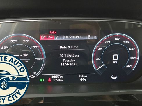 Used 2024 Audi Q8 e-tron Premium Plus AWD/4WD image 11