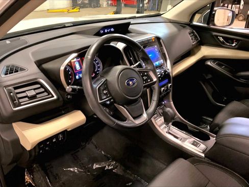Certified 2022 Subaru Ascent Premium w/ Convenience Package AWD/4WD image 17