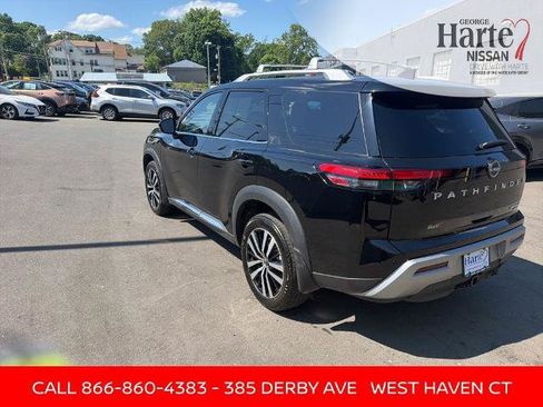 Certified 2025 Nissan Pathfinder Platinum w/ Cargo Package AWD/4WD image 6