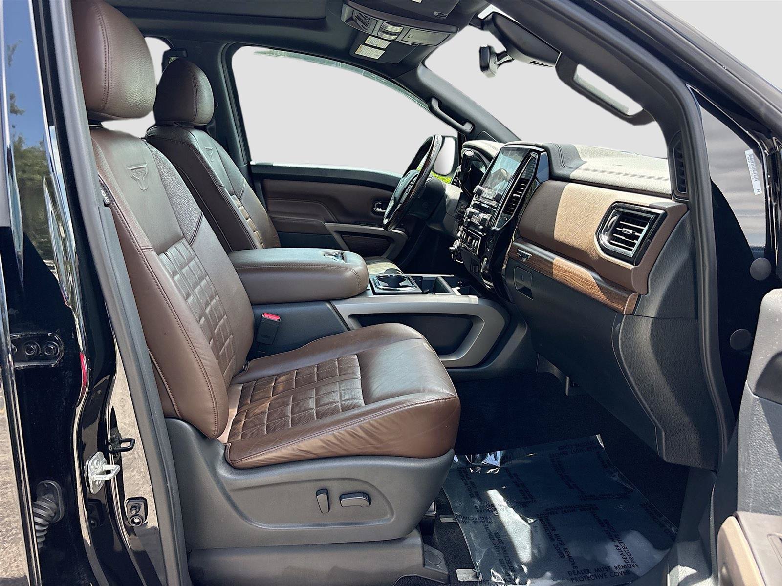 Used 2020 Nissan Titan Platinum Reserve w/ Moonroof Package AWD/4WD image 29