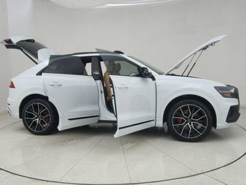 Used 2021 Audi Q8 Prestige w/ Prestige Package image 72