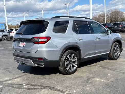 Certified 2023 Honda Pilot Elite image 11