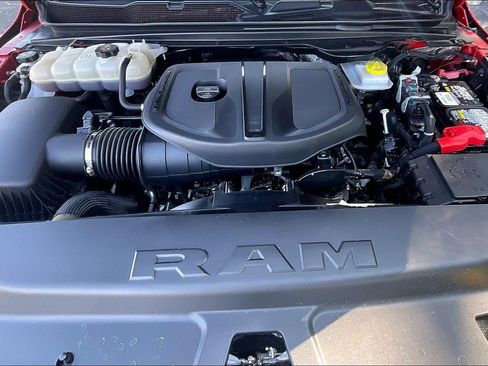 Used 2025 RAM 1500 Big Horn AWD/4WD image 10