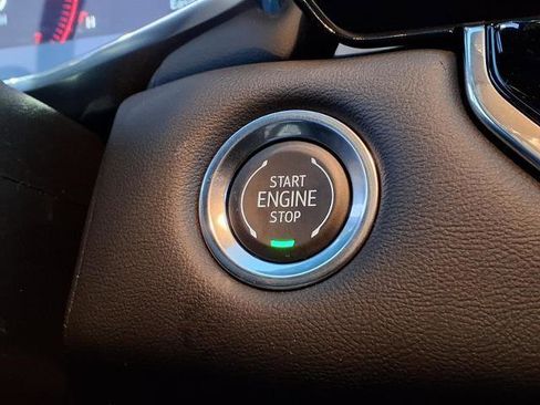 New 2026 GMC Canyon Elevation w/ Convenience Package image 9