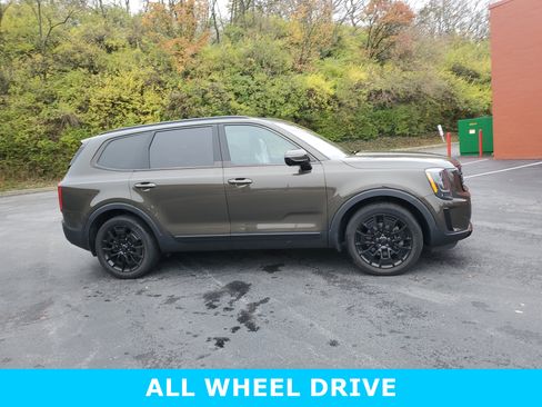 Used 2021 Kia Telluride SX w/ Nightfall Edition Package image 3