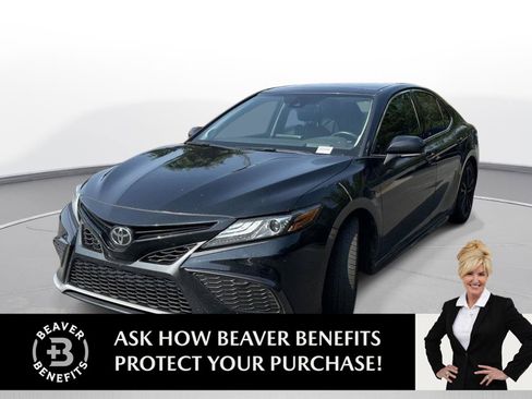 Used 2021 Toyota Camry XSE FWD image 1