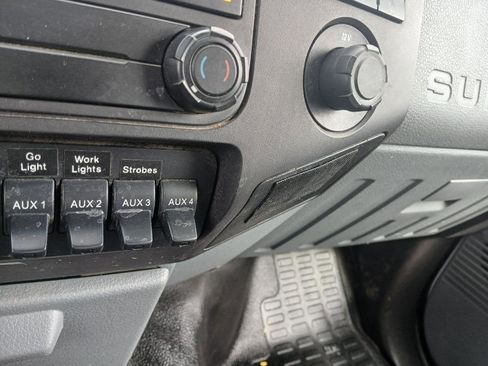 Used 2011 Ford F250 XL image 35