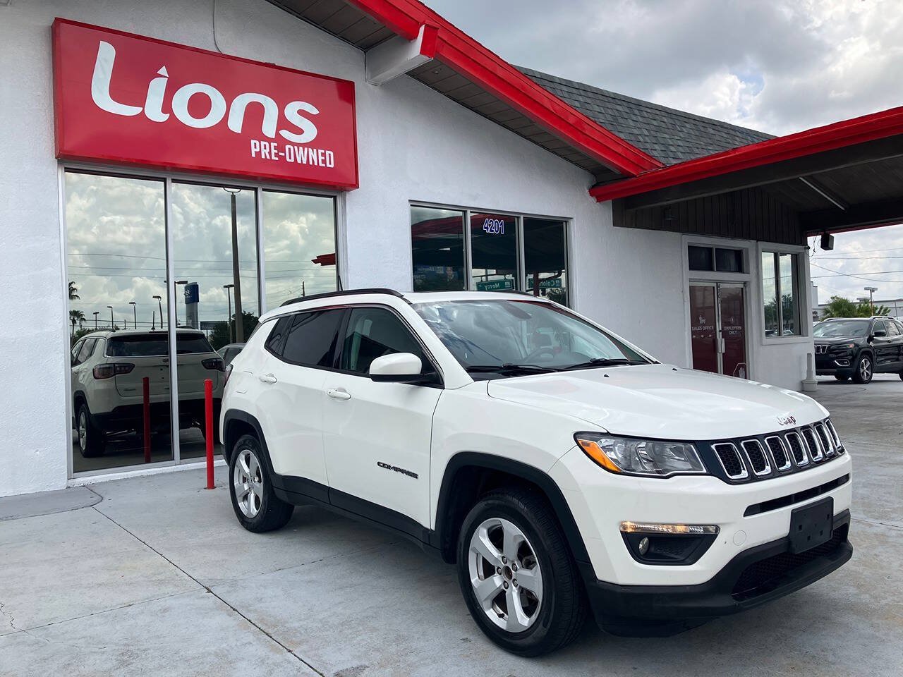 Used 2018 Jeep Compass Latitude w/ Popular Equipment Group AWD/4WD image 20