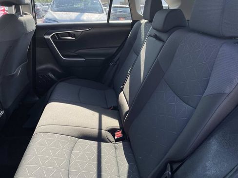 Used 2025 Toyota RAV4 XLE FWD image 14