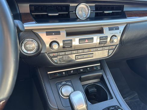 Used 2017 Lexus ES 350 image 18