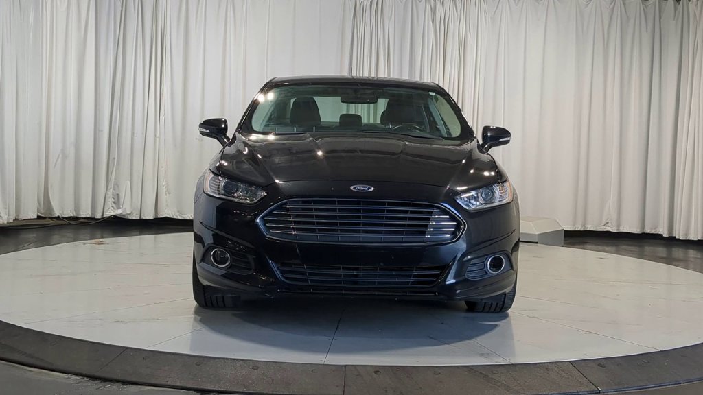 Used 2013 Ford Fusion SE FWD image 3