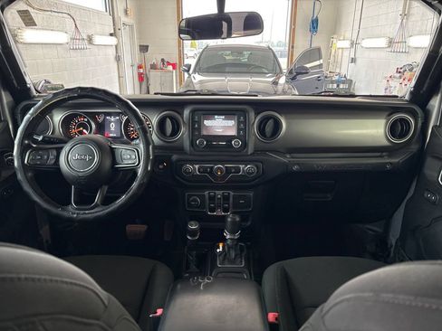 Used 2018 Jeep Wrangler Unlimited Sport S AWD/4WD image 15