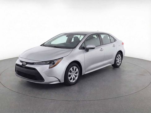 Used 2024 Toyota Corolla LE FWD image 1