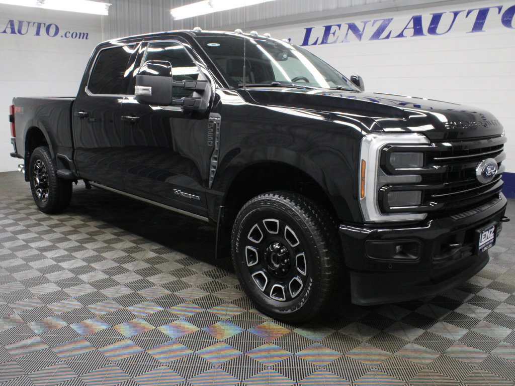 Used 2026 Ford F250 Platinum w/ FX4 Off-Road Package AWD/4WD image 3