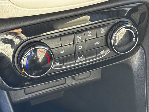 Used 2022 Buick Encore GX Preferred w/ Cold Weather Comfort Package image 20