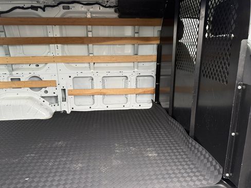 Used 2024 Ford Transit 250 Low Roof w/ Exterior Upgrade Package image 18