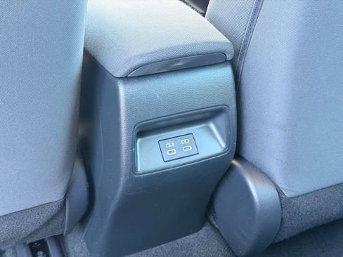 Used 2024 Toyota Corolla LE FWD image 15