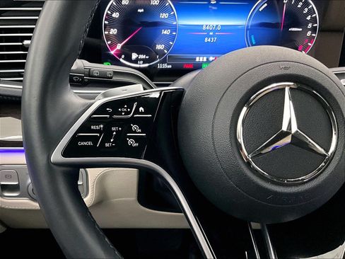 Certified 2024 Mercedes-Benz GLE 450e 4MATIC image 21