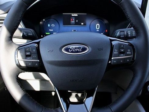 New 2024 Ford Escape SE w/ PHEV Premium Package image 16