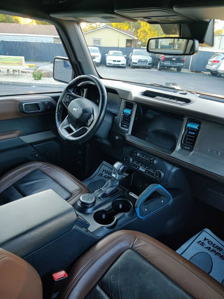 Used 2022 Ford Bronco Outer Banks AWD/4WD image 13