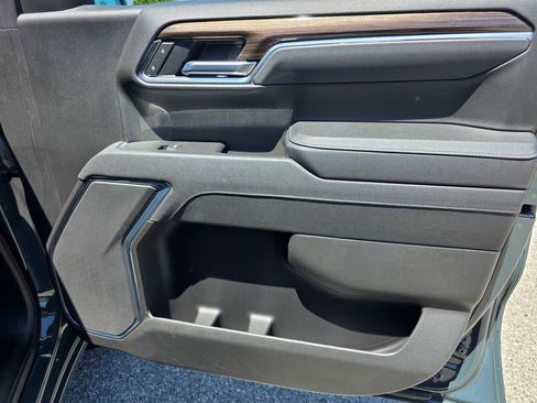 Used 2025 Chevrolet Silverado 1500 LT RWD image 25
