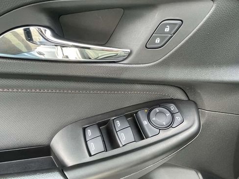 Used 2023 Chevrolet TrailBlazer RS w/ Convenience Package image 18