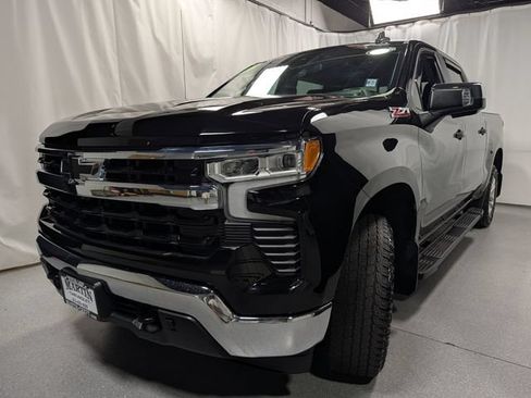 Certified 2023 Chevrolet Silverado 1500 LT AWD/4WD image 9