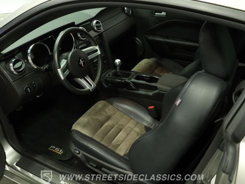 Used 2008 Ford Mustang GT RWD image 4