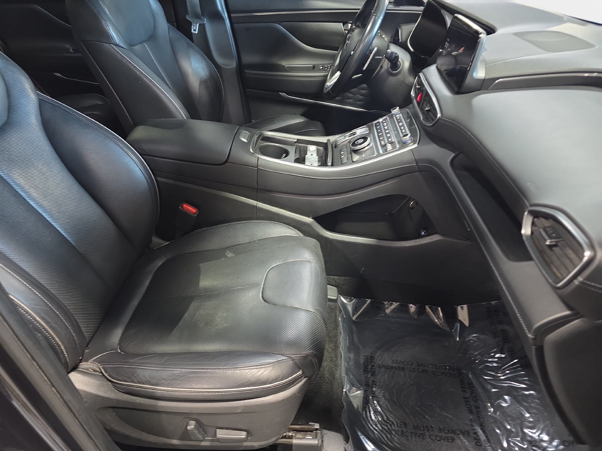 Used 2022 Hyundai Santa Fe SEL w/ Convenience + Premium Package FWD image 10